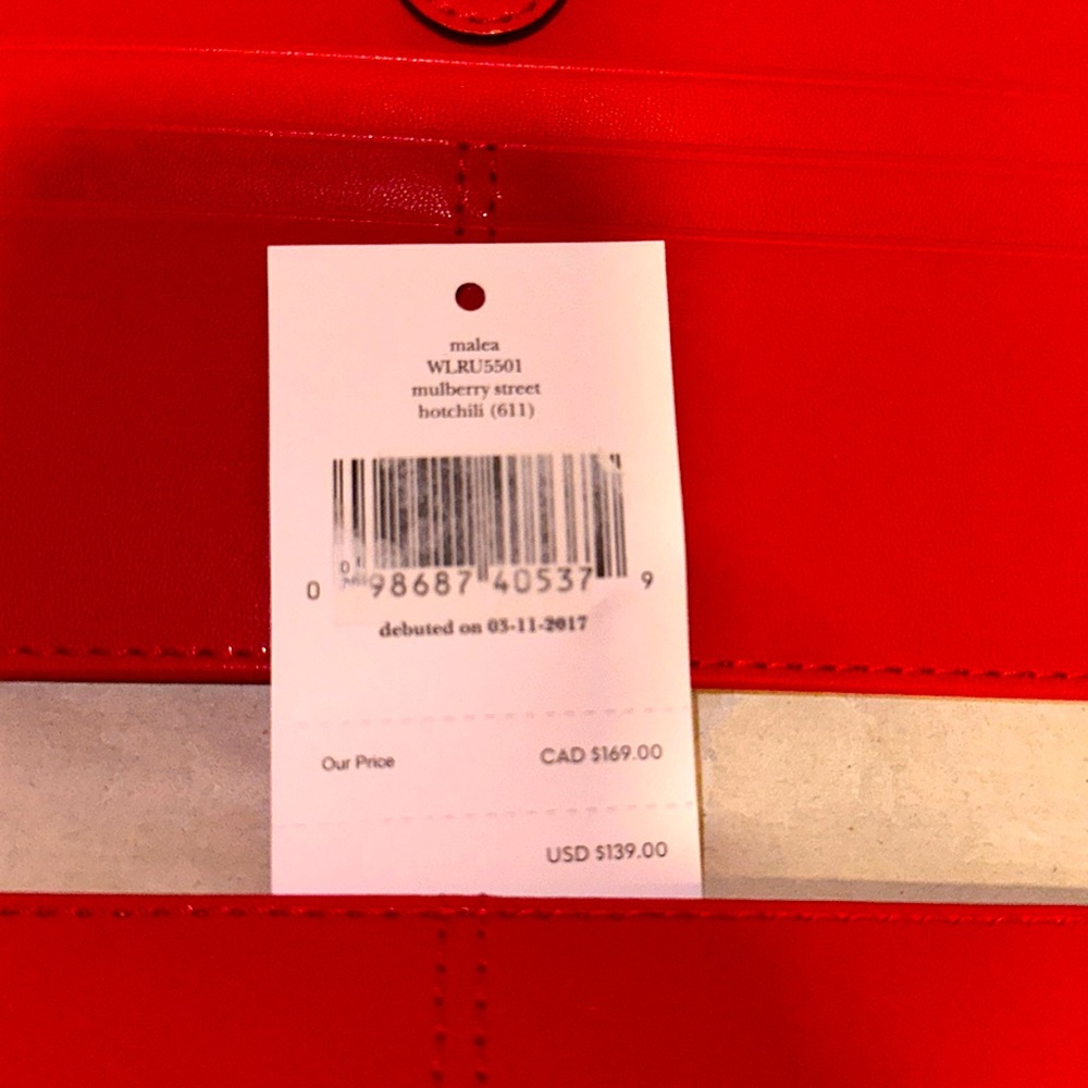 Kate Spade wallet - Picture 5 of 8